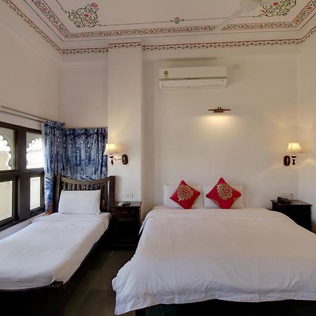 Panna Vilas - A Lake Facing Boutique Hotel Udaipur Exterior photo